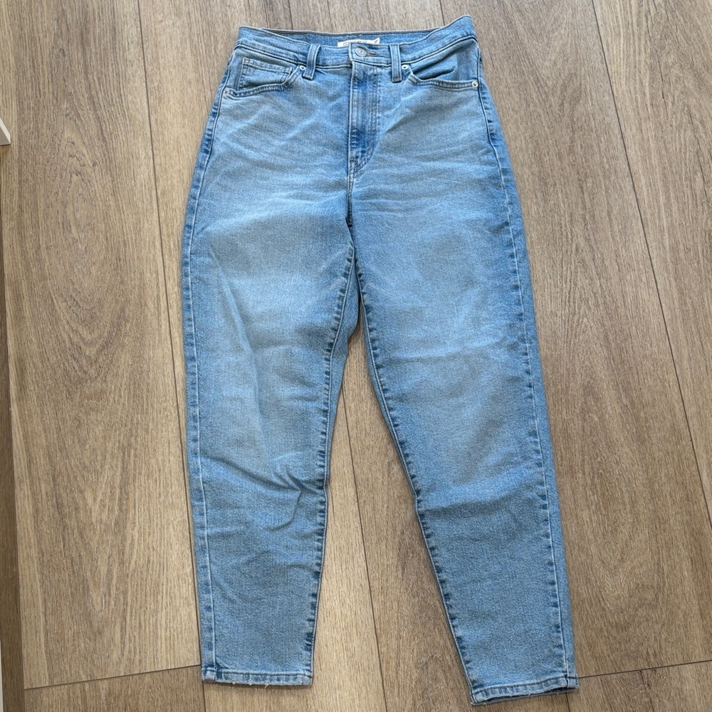 Levi High-Waisted Mom Jean Light Blue Women’s